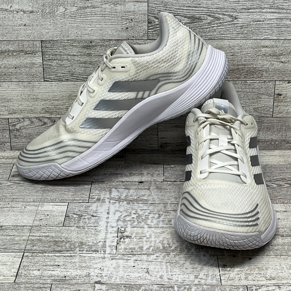 ADIDAS Novaflight White Silver‎ Volleyball Shoes GX8187 Women Size 10